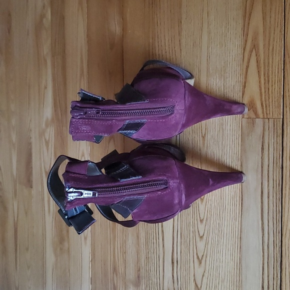 Steve Madden Laady Gladiator Heels - Picture 3 of 4